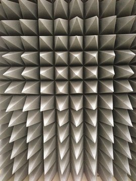 absorber wall for electro magnetic compatibility