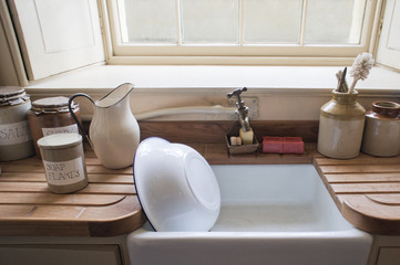 Washing up sink