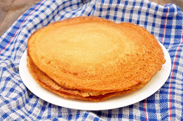 pancakes on a plate