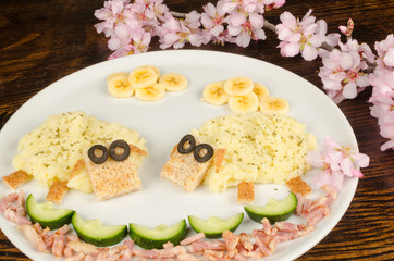 Mashed potato sheep