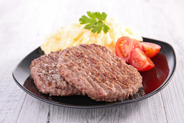 beefsteak and puree