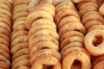 making donut placed in a row.