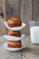 Apple muffins with chocolate and nuts