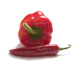piment et poivron rouge