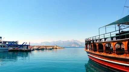 Zelfklevend Fotobehang Vieux Port Antalya d'Antalya © Thierry Lubar