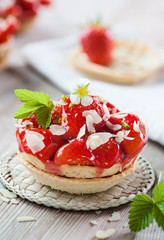 frischer erdbeerkuchen