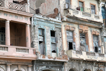 Havana old buildings - 62228964