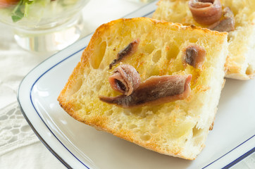 Bruschette con alici