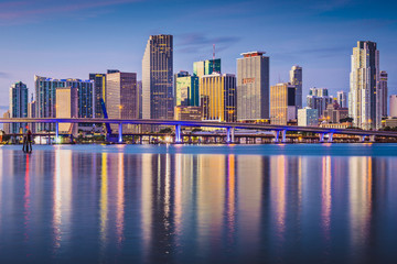 Naklejka premium Miami Skyline