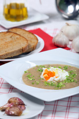 Garlic soup with poached egg