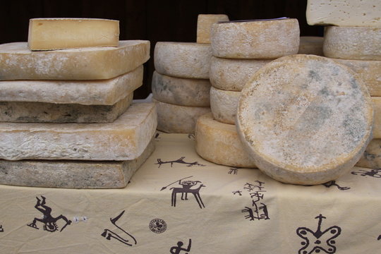 Formaggi tipici