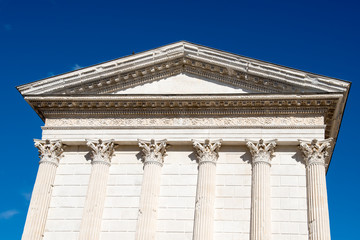 Obraz premium Maison carrée Nimes