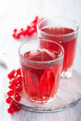 redrurrant juice and berry