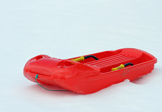 bob made of robust plastic on snow and steel brake levers