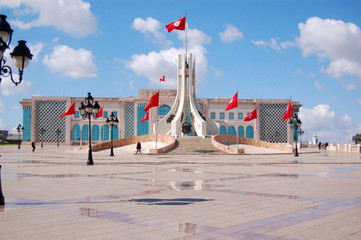 Het stadhuis van Tunis en zijn grote plein
