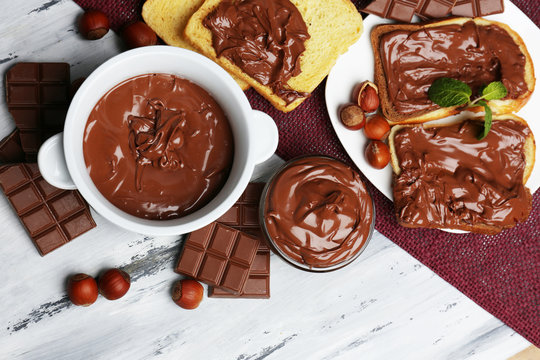 Sweet chocolate hazelnut spread with whole nuts and mint