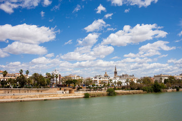 Obraz premium City of Seville and Guadalquivir River in Spain