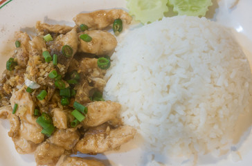 chicken with garlic pepper and rice