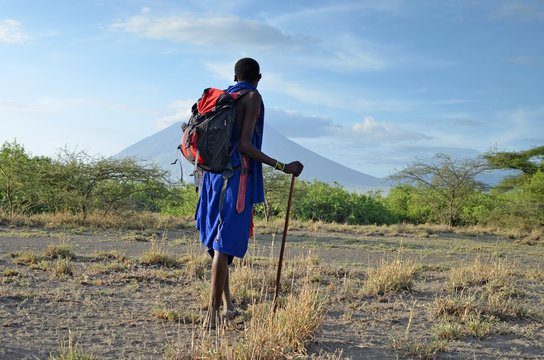 masaï et sa montagne sacrée