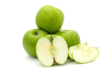 Green apples and sliced