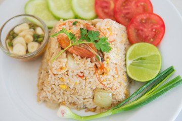 Fried rice with shrimp
