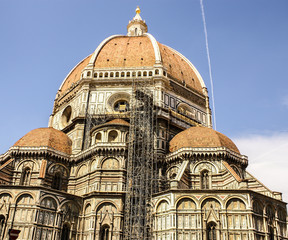 Fototapeta premium Ornate facade of the Duomo of Florence, Italy