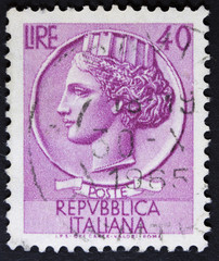 Post stamp printed in Italy shows an Ancient coin of Syracuse