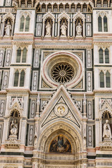 Naklejka premium facade of the Basilica of Saint Mary of the Flower in Florence