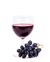 glass of wine and grapes
