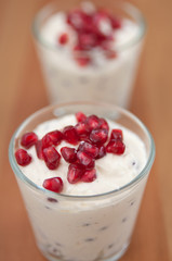 Vanille Topfencreme mit Beeren