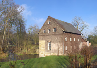 Fototapeta na wymiar water mill in Dorsten-Deuten, germany