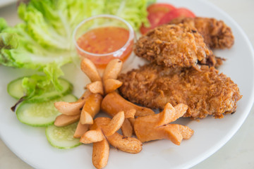 Fried Chicken with sausage and vegetable