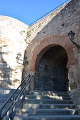 Fototapeta na wymiar Łuk w ścianie Burgos, Hiszpania, Camino de Santiago