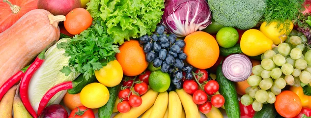 Keuken spatwand met foto vers fruit en groenten © Serghei V