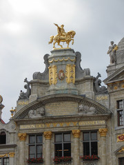 Fototapeta na wymiar monument bruxelles