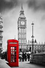 Czerwona budka telefoniczna i Big Ben w Londynie, Anglii, Wielkiej Brytanii. - 62334706
