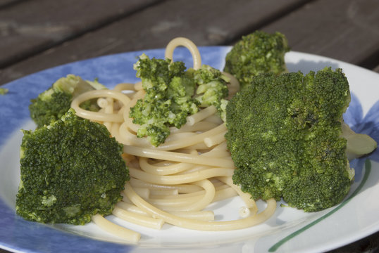 pasta and broccoli