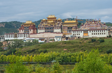 Obraz premium Buddhist monastery in China (Songtsam monastery, Shangrila)