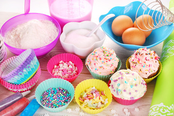 baking cupcakes