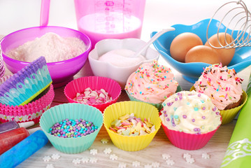 baking cupcakes