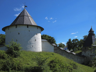 Fototapeta na wymiar Pskovo-Pechersky Klasztor Zaśnięcia