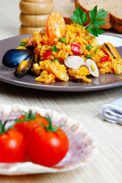 Risotto with shellfish, paella