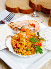 Risotto with shellfish, paella