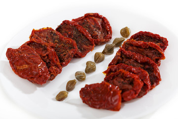 Dried tomatoes with capers