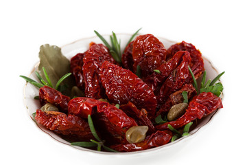 Dried tomatoes with herbs