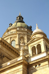 Fototapeta na wymiar budapest cathedral cupola