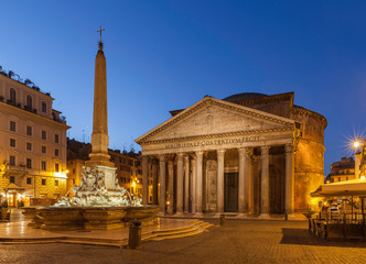 Naklejka premium Pantheon at sunrise. Rome. Italy. Piazza della rotonda.