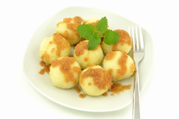 potato dumplings with bread crumbs