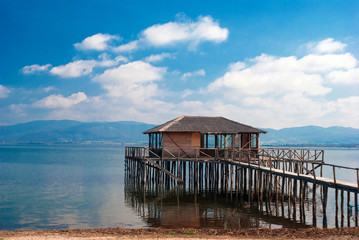 Typowy dom laguny w Grecji doiranii - 62381537