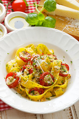 Pappardelle pasta with tomato and herbs
